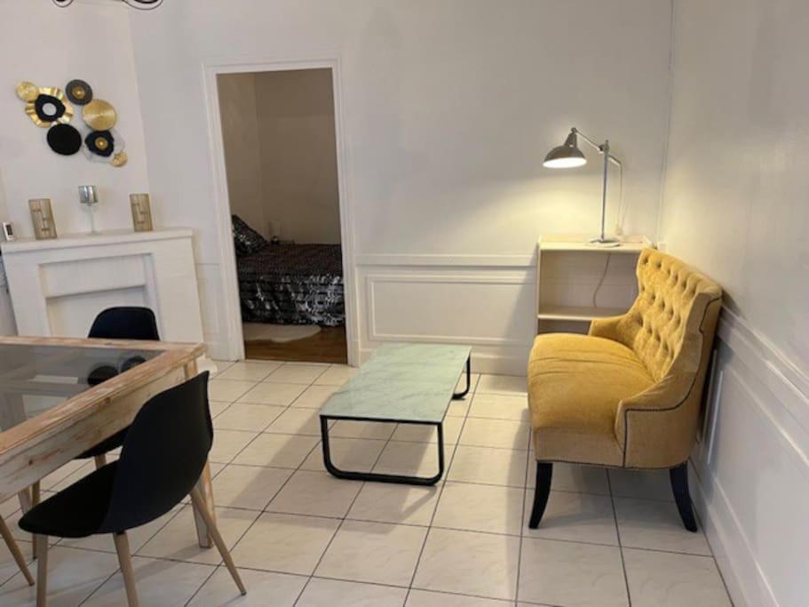 Joli Appartement Centre Nevers Exterior photo